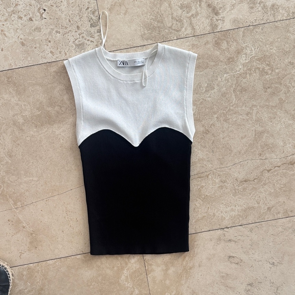 Zara Women's Monochrome Sleeveless Tank